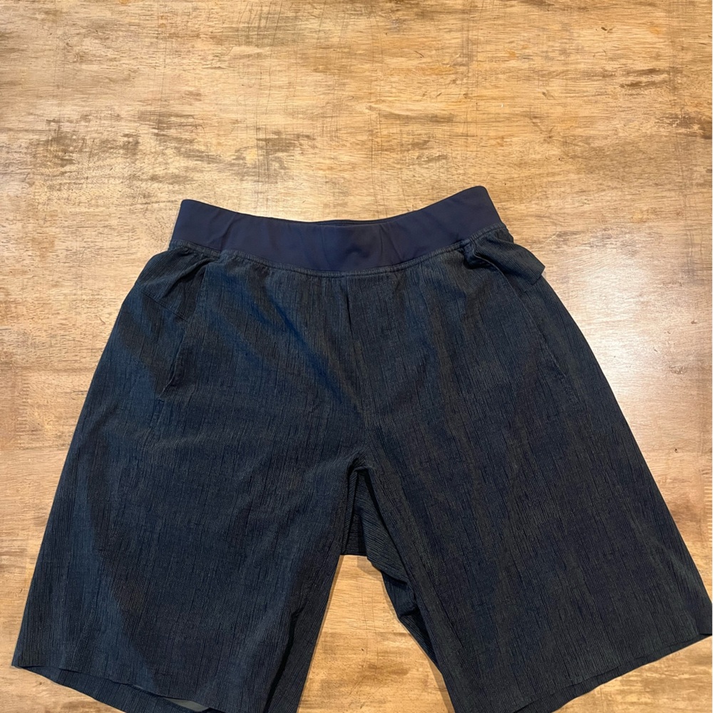 Lululemon Men’s Medium Athletic Shorts